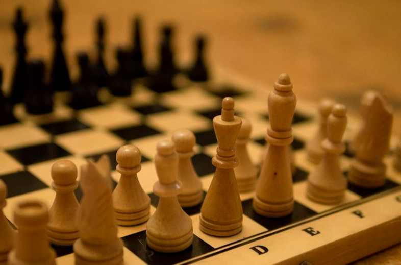​​Роскомнадзор заблокировал шахматный портал Chess.com